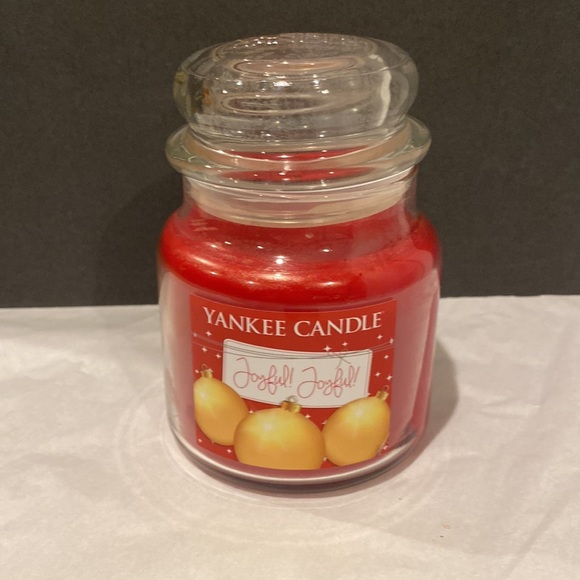 Yankee Candle 14.5 oz. “Joyful! Joyful!” New - Picture 3 of 10